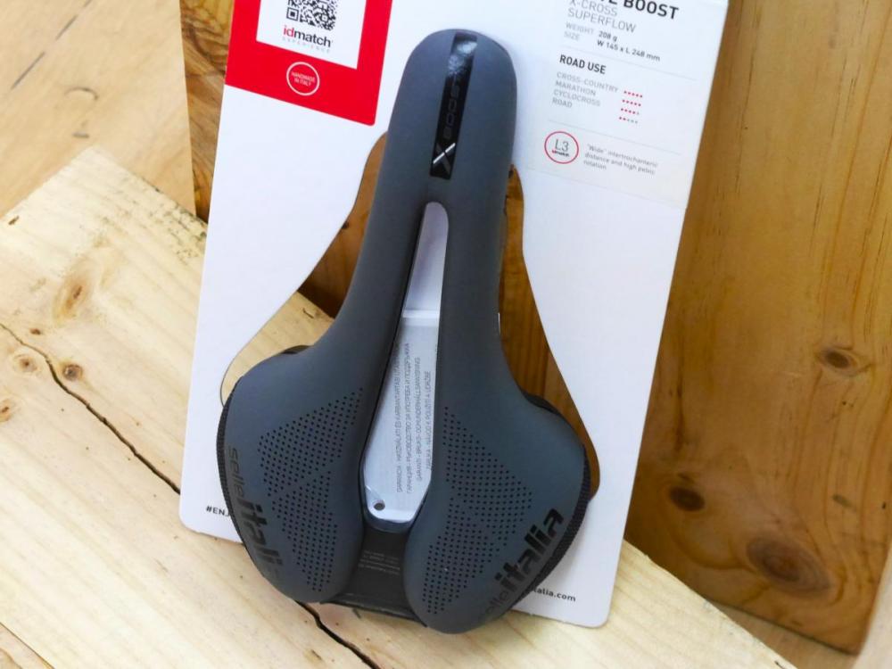 Selle Italia  FLITE BOOST Xクロス Ti316 スーパーフロー【半額!】
