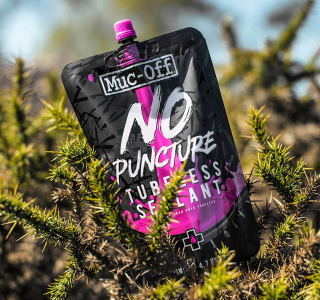 MUC-OFF マックオフ｜NO PUNCTURE HASSLE TUBELESS SEALANT KIT